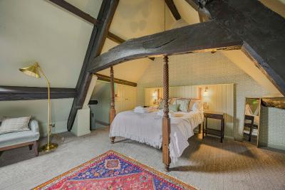 The Golden Pheasant Inn - 6