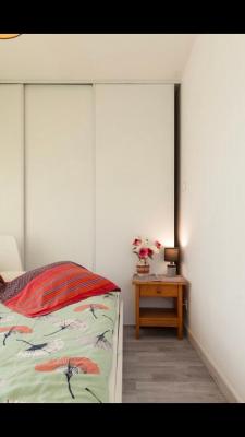 Refuge des voyageurs - chambre suite et cuisine en rdc - 1