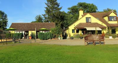 Annexe at Gosfield Lake - 5