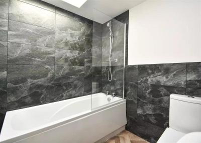 Glams luxury home - 7