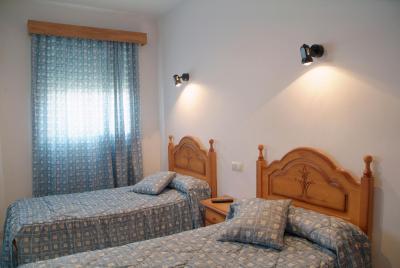Hostal Arias - 1