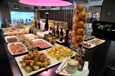 Campanile Málaga Airport, Малага – Обновени цени 2022