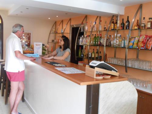 Gallery image of Annaliza Apartments in Ýpsos