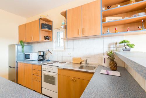 Sunlit Comfort Apartments