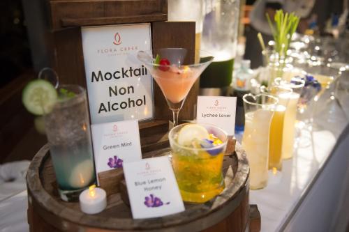 Ποτά στο Flora Creek Chiang Mai