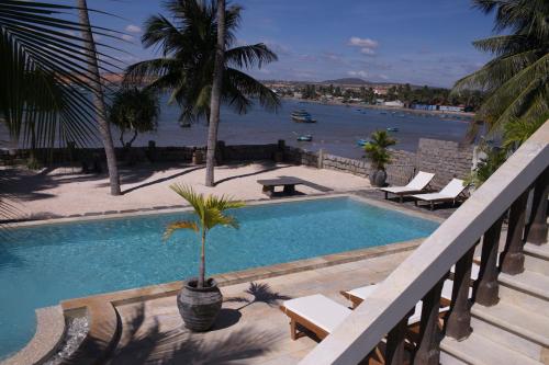 Utsikt över poolen vid The Boathouse vietnam eller i närheten