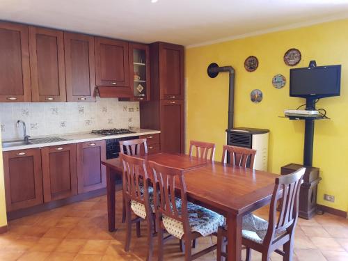 A kitchen or kitchenette at Green House