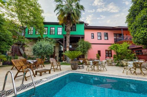 Afbeelding uit fotogalerij van Kaucuk Otel in Antalya