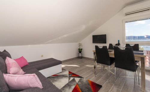 New Apartment Joly Sea View