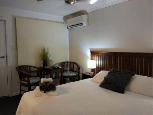 Katil atau katil-katil dalam bilik di Bali Studio