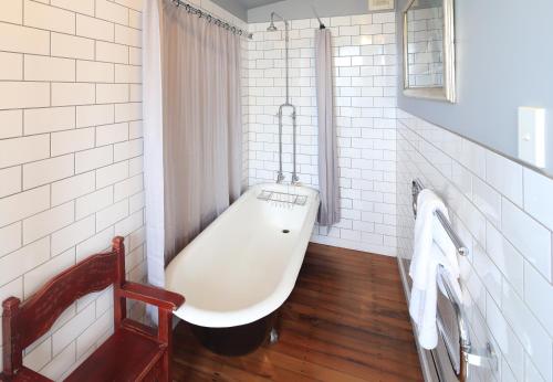 Ett badrum på Crescent Villa