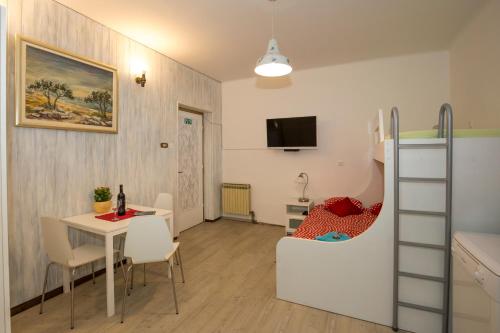 Villa Lole