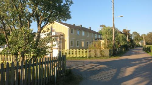 Gallery image of Vallersviks Vandrarhem Änggården in Frillesås