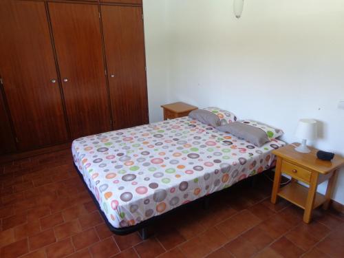 En eller flere senge i et værelse på T2 50m da Praia