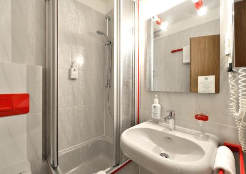 Ένα μπάνιο στο Hotel & Wirtshaus Hansen