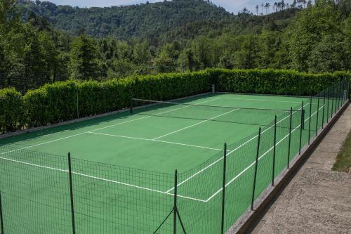 Casa Rea 부지 내 또는 인근에 있는 테니스 혹은 스쿼시 시설
