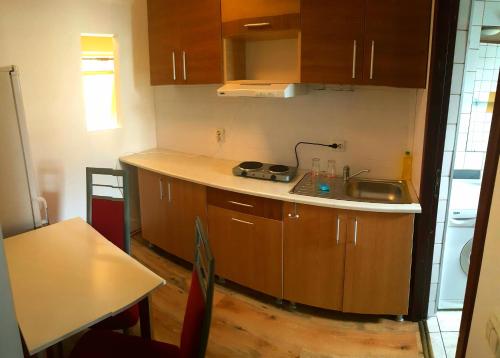 Nhà bếp/bếp nhỏ tại Lexington Apartments