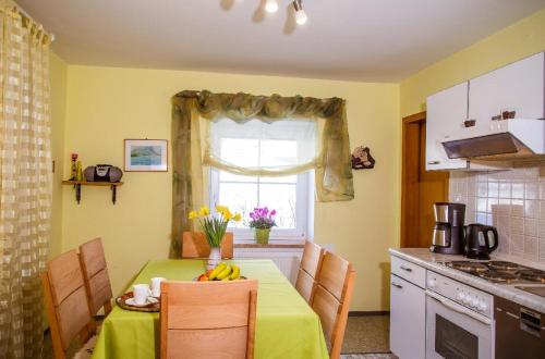 Dapur atau dapur kecil di Ferienwohnung "Gaby"