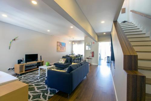 Friend & Family House