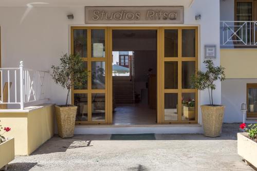 Gallery image of Ritsa Studios in Skiathos Town