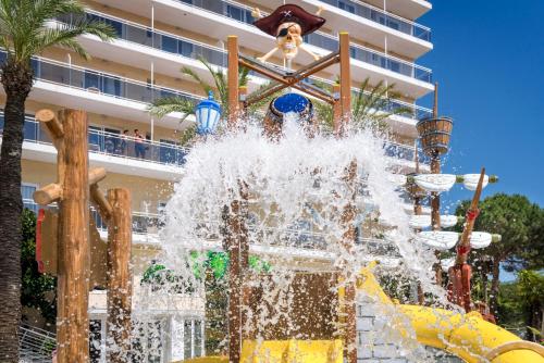 Hotel Oasis Park Splash, Calella – Precios actualizados 2022
