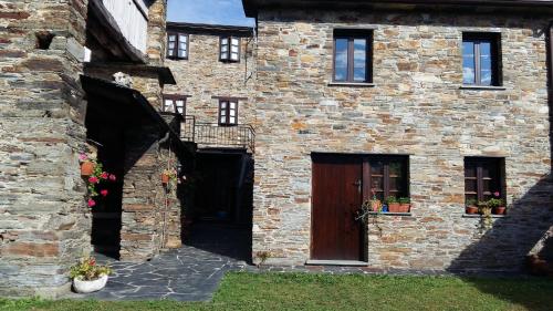 Apartamentos Los Castros, San Tirso de Abres – Bijgewerkte ...
