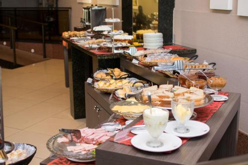 Makanan di atau berdekatan hotel