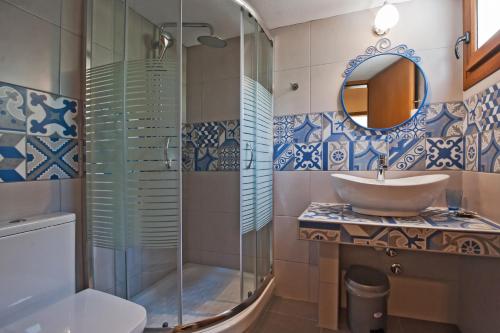 Gallery image of Akti House Psarogiannis Apartments & Studios in Vourvourou