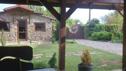 Jardín al aire libre en Adonis