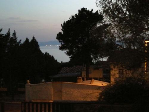 Un paisaje natural cerca de la casa vacacional