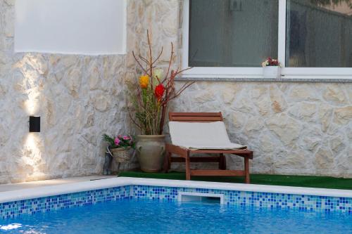 Bazén v ubytování Apartment Nedo nebo v jeho okolí