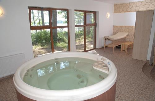 Фотография из галереи Gliniana Wioska в городе Kukle