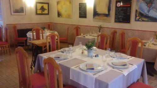 Gallery image of Hôtel - Restaurant des Voyageurs in Ambazac