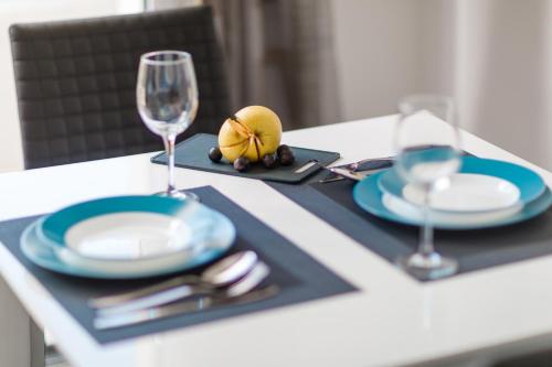 Comida en o cerca de este apartamento