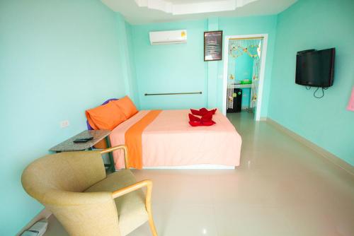 Tempat tidur dalam kamar di HappyLove1