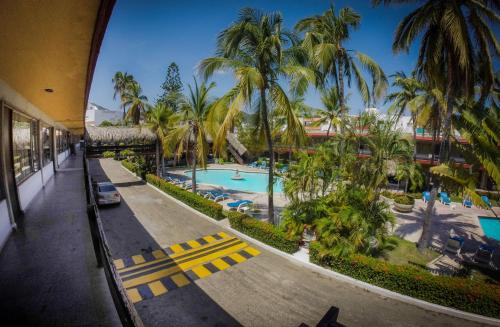 Πισίνα στο ή κοντά στο Hotel Bali-Hai Acapulco