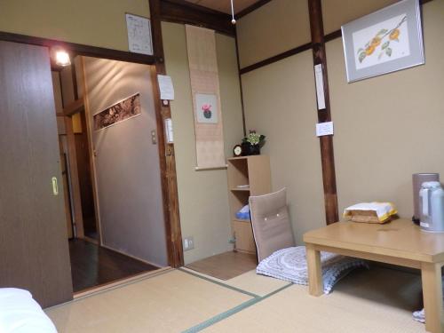 奈良市にあるゲストハウス たむらのギャラリーの写真