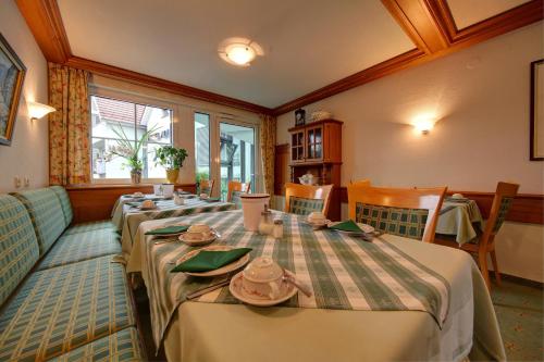 Posezení v ubytování Hotel Adler