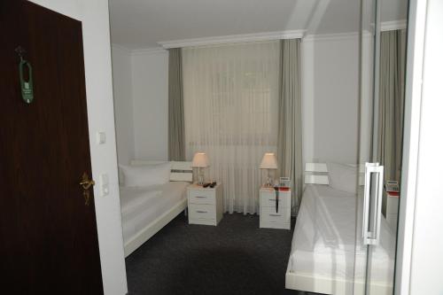 Bathroom sa Hotel Adler - Weil am Rhein