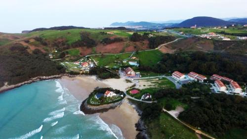 Gallery image of Apartamentos La Arena in Isla