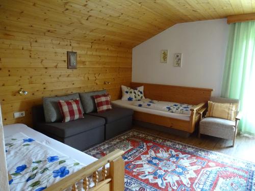 เตียงในห้องที่ Tirol-Haus Irma