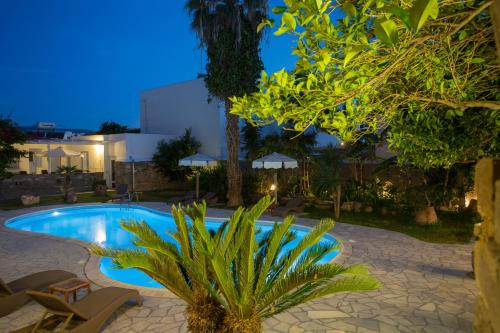 Πισίνα στο ή κοντά στο Galinos Hotel for adults only