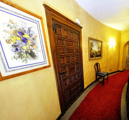 Imagen de la galería de Hotel Porto Pirgos, en Parghelia