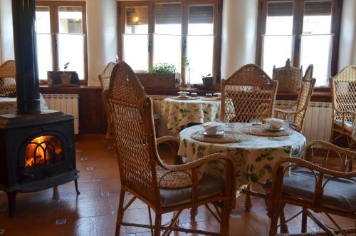 Χώρος καθιστικού στο Hostal Refugio De Gredos