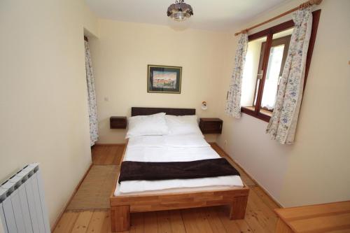 Φωτογραφία από το άλμπουμ του Holiday Home Winzerhaus Eva σε Špičnik
