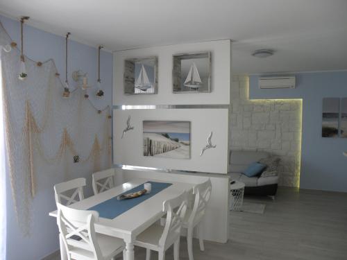 Η κουζίνα ή μικρή κουζίνα στο Sunset holiday Krk