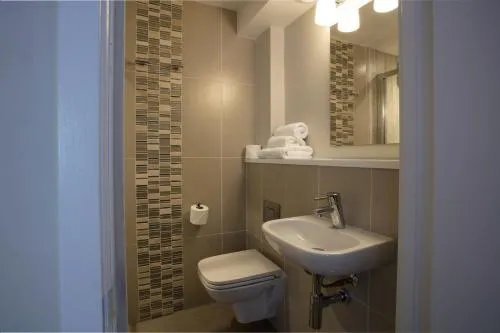 Brighton House photo 3