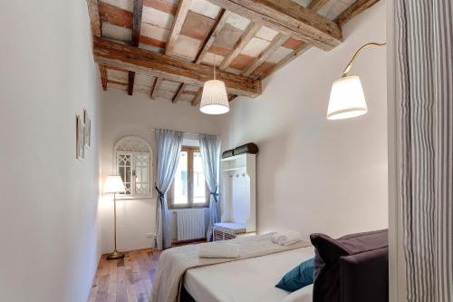 GM Apartment by Mamo Florence