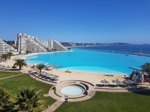 Bazén v ubytování San Alfonso del Mar Puerto del Sur nebo v jeho okolí