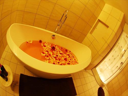 Koupelna v ubytování Hotel Amandi